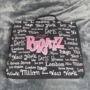 Bratz Accessories Travel holder